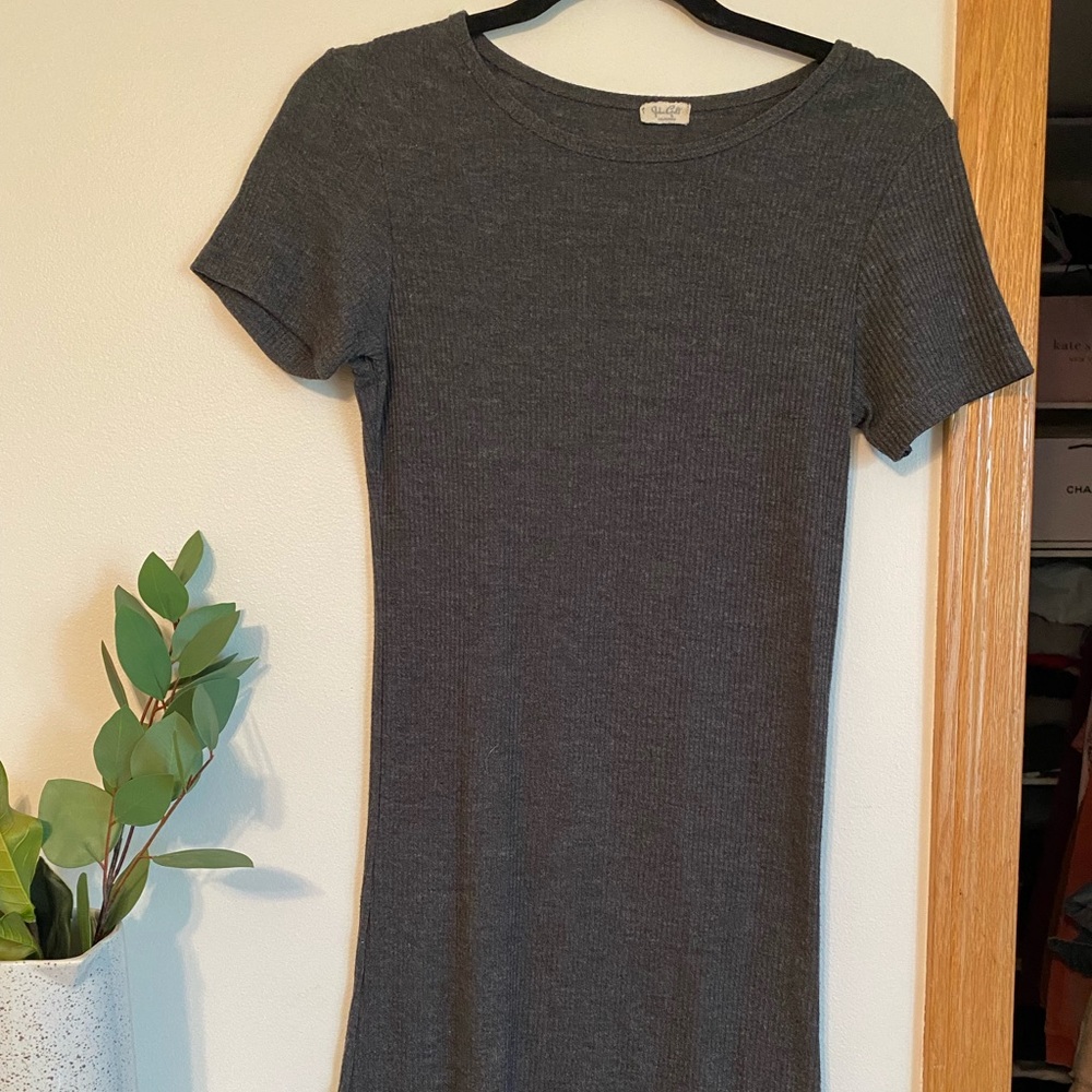 grey fitted dress